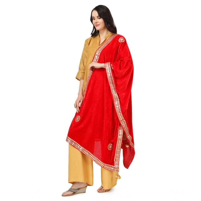 महिलाओं के लिए मखमली गोटा पट्टी दुपट्टा (लाल, लंबाई: 2.25 से 2.50 मीटर)